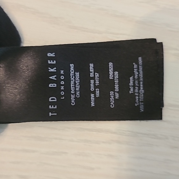 Ted Baker Size 3 Black Ruffle Heart Sleeve Top Shirt - Picture 5 of 11